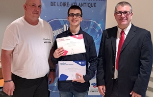 Le CDK 44 a remis les diplômes d'animateur et d'instructeur à Jonathan