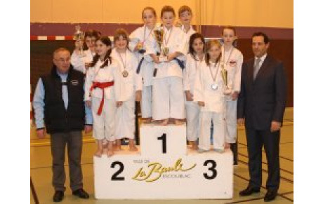 Championnat départemental Kata par équipe
