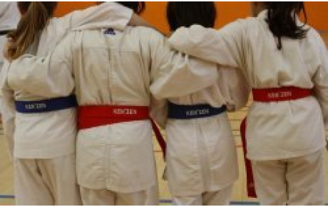 Remise d'une surprise aux sélectionnées FranceKATA