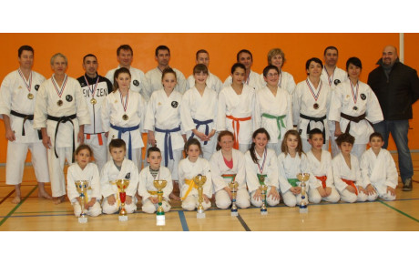 Résultats championnat de ligue kata - 18 podiums