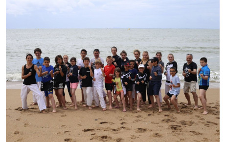 Cours plage avec le Tsuki Karaté Club